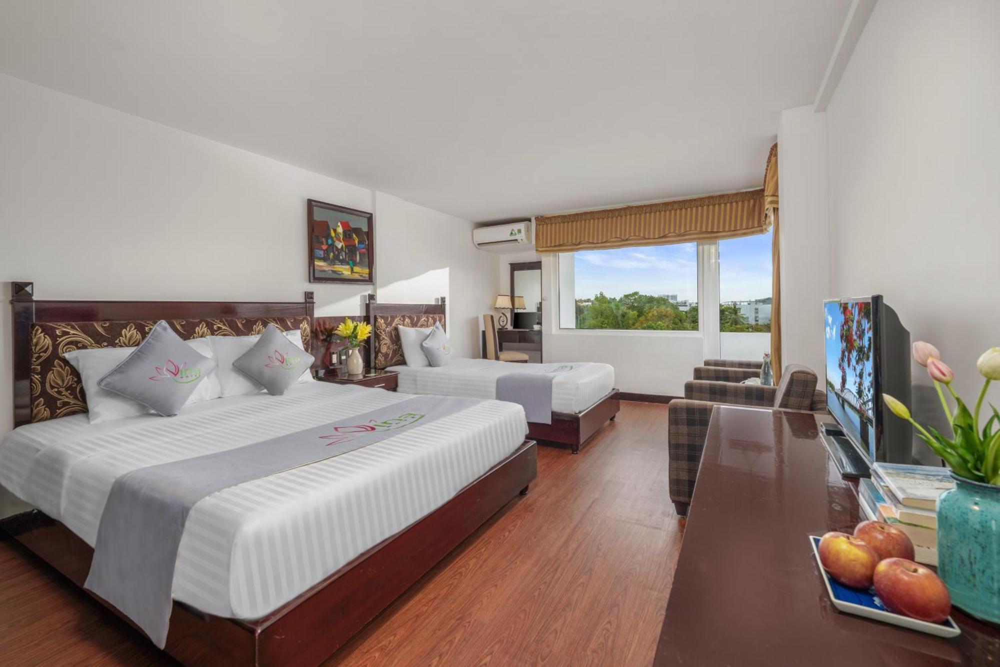 Vina Spa Hotel Hue Esterno foto