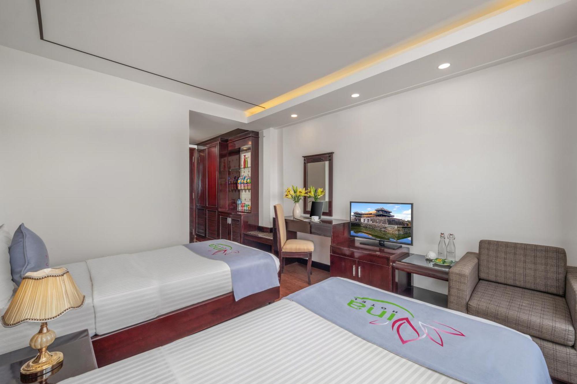 Vina Spa Hotel Hue Esterno foto